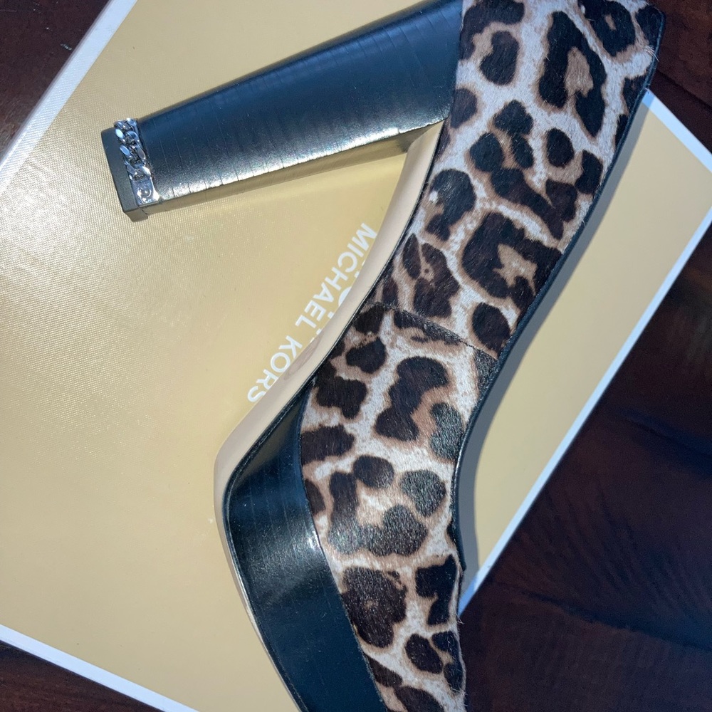 Micheal Kors heals - Picture 9 of 13